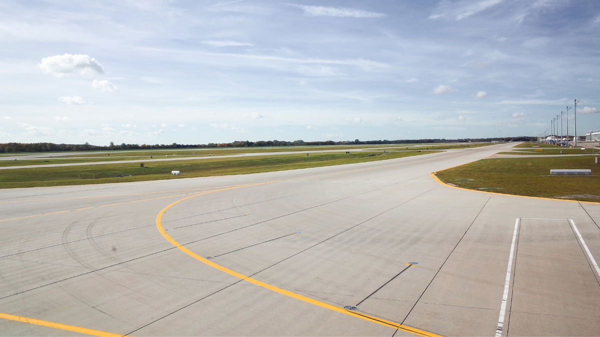 Airport taxiway centerline marking