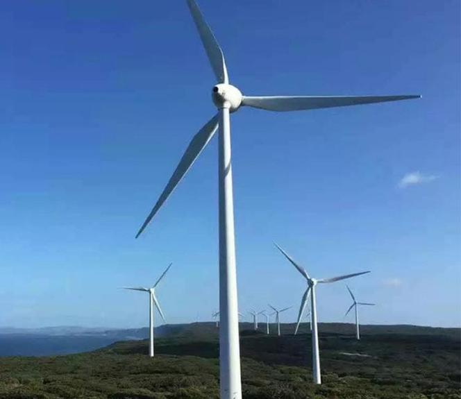 10KW / 20KW Home Wind Turbine System with Controller, Inverter & Battery