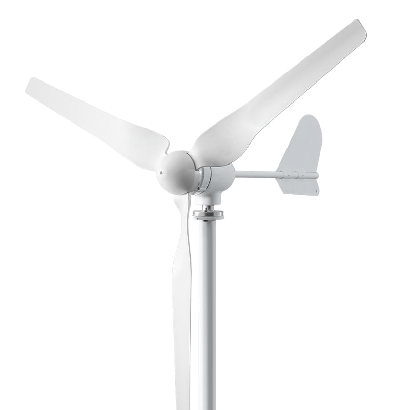 Smaraad SM3 1500W horizontal-axis wind turbine with 3-blade nylon fiber rotor on a pole