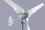 Smaraad SM3 wind turbine, three-quarter view of the hub, tail fin and rotor blades