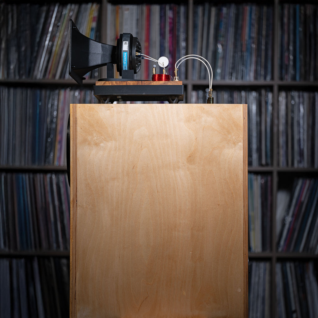 Hiro Horn Speaker - A Complete Horn-Based Speaker System (Pair)